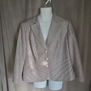 Laura Size 20 Elegant Women's Gray Blazer with Button Details